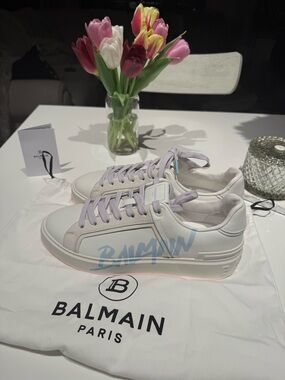 Balmain B-Court Sneakers White Leather Blue Logo EU 41 US 11 NEW w/Dust Bag